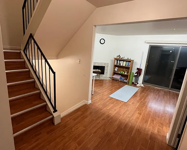 1102 Washington Cir — Photo 4
