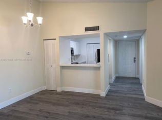 18725 NW 62nd Ave APT 111, Hialeah, FL 33015