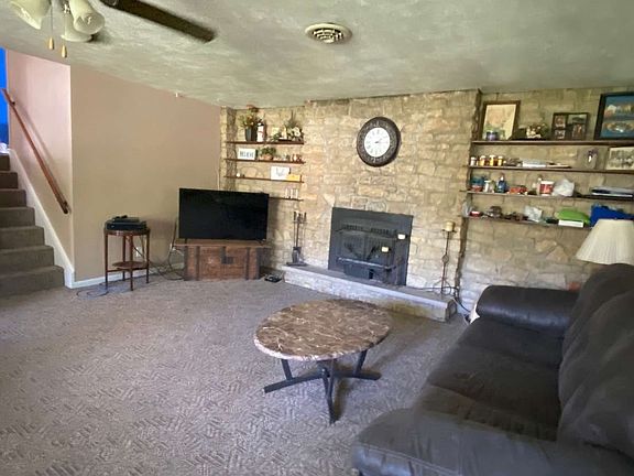 4th image of 3010 State Road 121