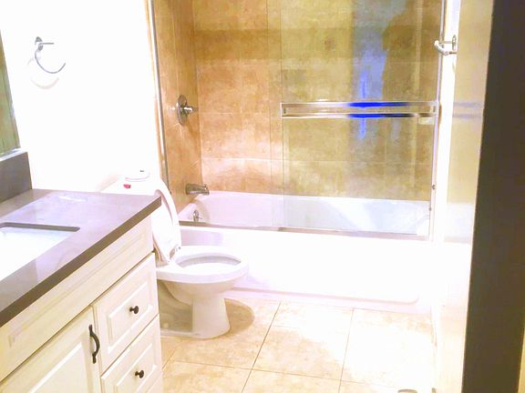 3rd image of 17938 Burbank Blvd APT 35