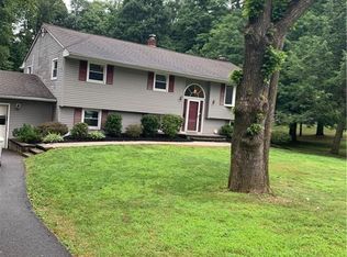 96 Weaver St, Montgomery, NY 12549