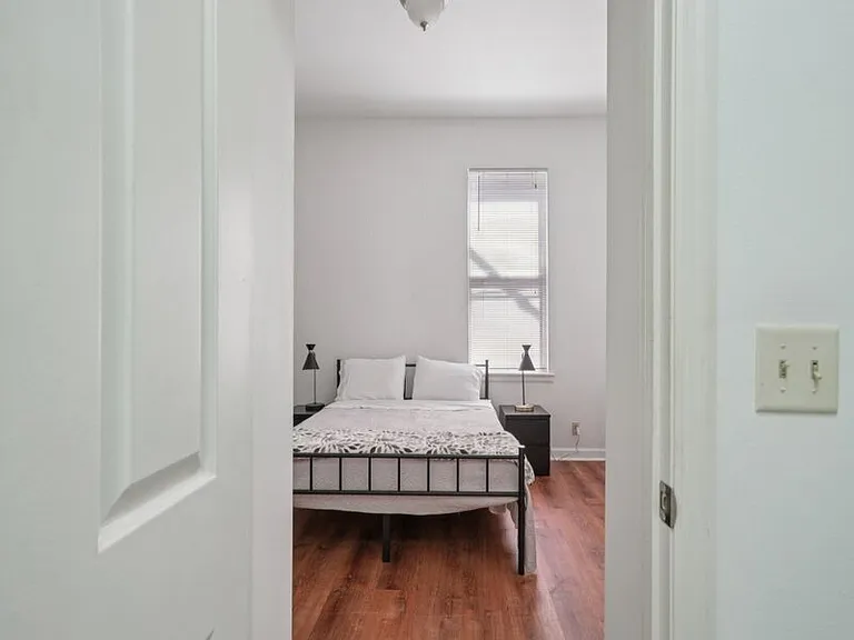 1014 Russell Blvd #B — Photo 10
