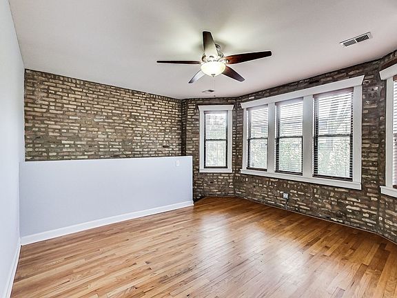 3rd image of 3130 W Carmen Ave #1