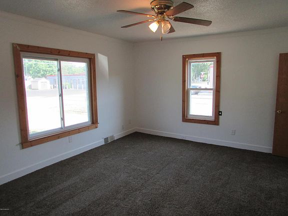 5th image of 117 Lincoln St