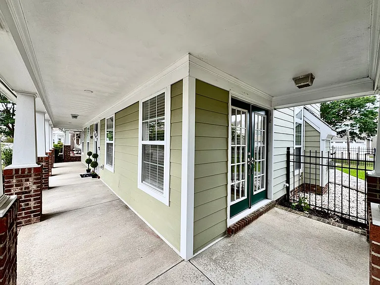 1116 Front St — Photo 11