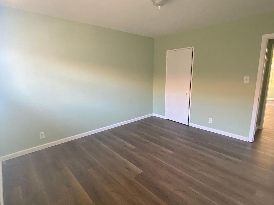 1st image of 7907 Brimfield Ave #4