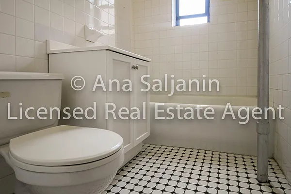 Rented by Horowitz Real Estate | media 7