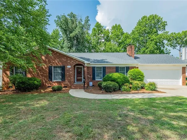2511 Northfork Ter, High Point, NC 27265
