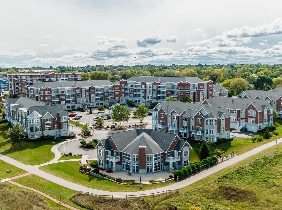 3914 South Lake DRIVE UNIT 92, Saint Francis, WI 53235 Zillow