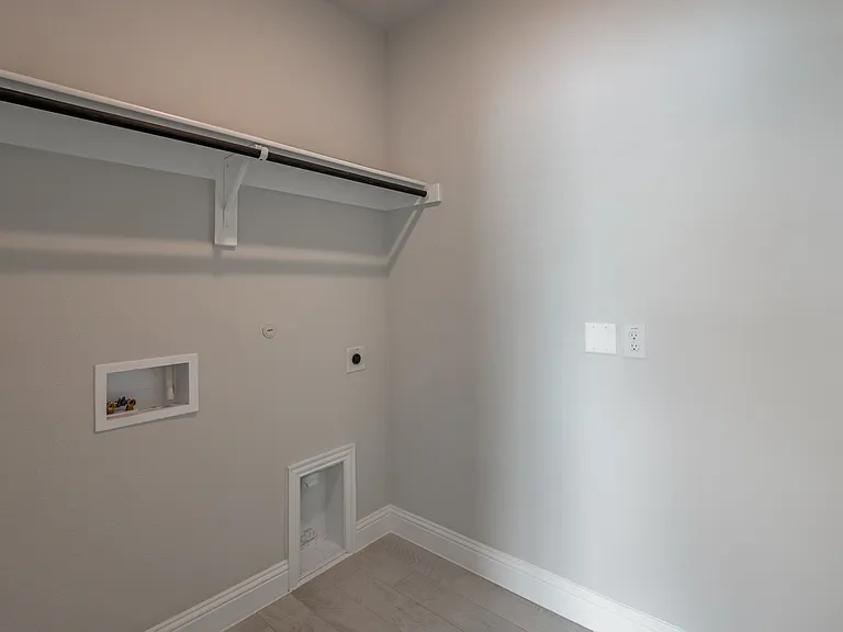 2902 Italia Ter — Photo 22