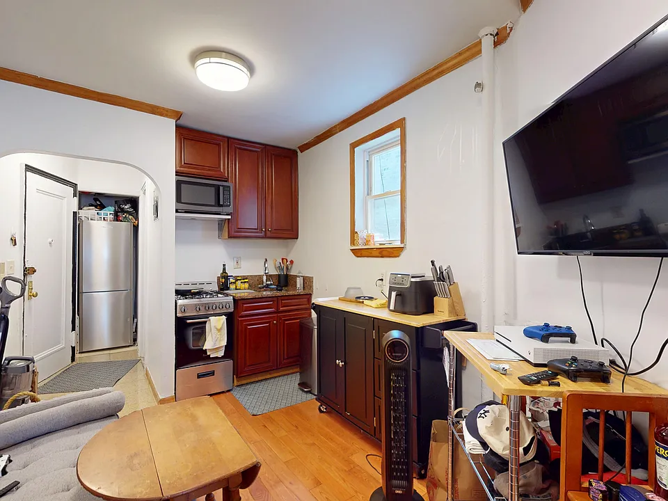 128 Macdougal St #5B