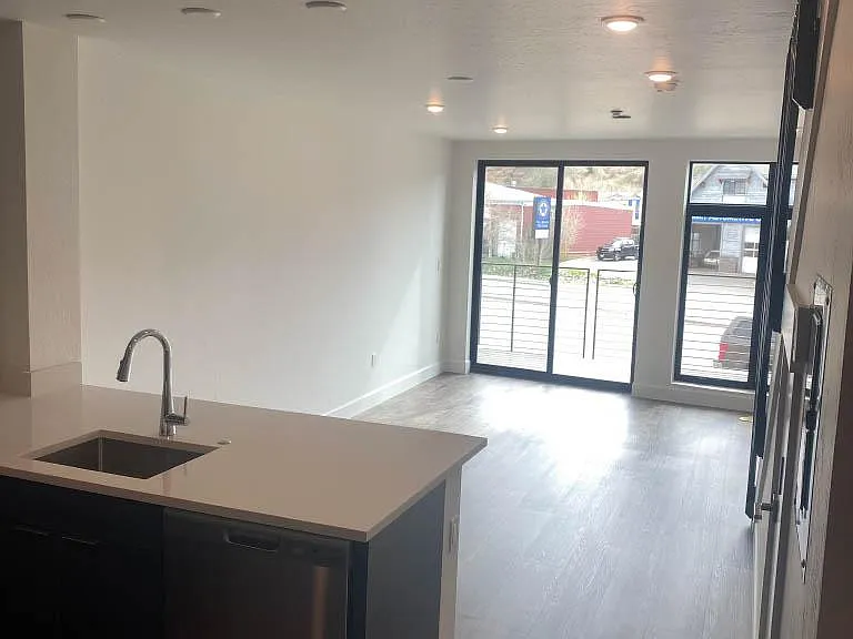 930 Blue River Pkwy #2C — Photo 4