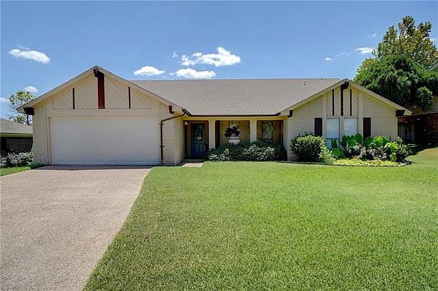 1st image of 405 Meadowhill Dr