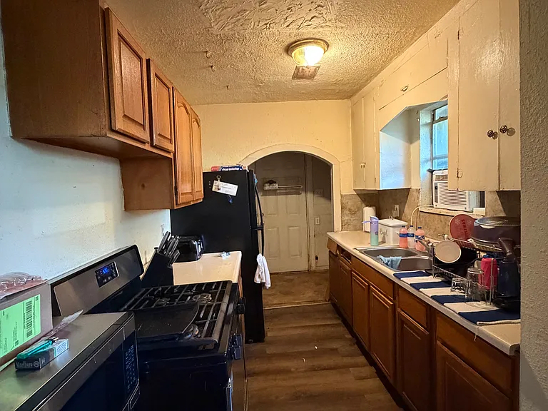 3605 Rebecca St — Photo 8