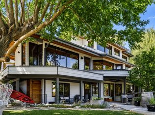 130 Pineview Dr, Kaleden, BC V0H1R5
