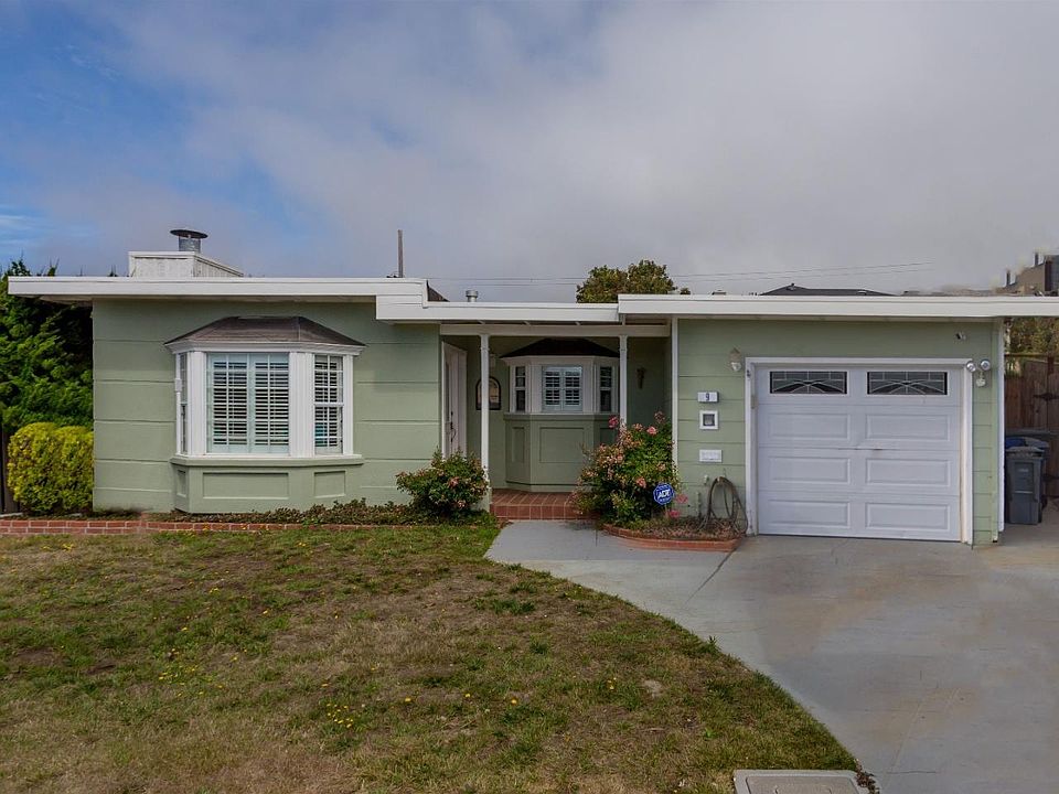 1st image of 9 Emerald Ct