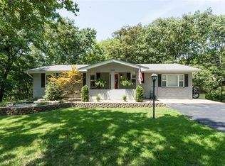 2122 Oakview Dr, Imperial, MO 63052