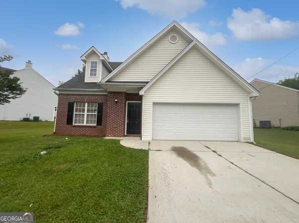5480 Walnut Ln, Lithonia, GA 30038