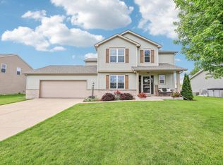 N8179 Woody Ln, Ixonia, WI 53036