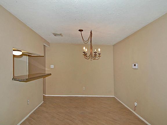 4th image of 16818 Winnstream Ln