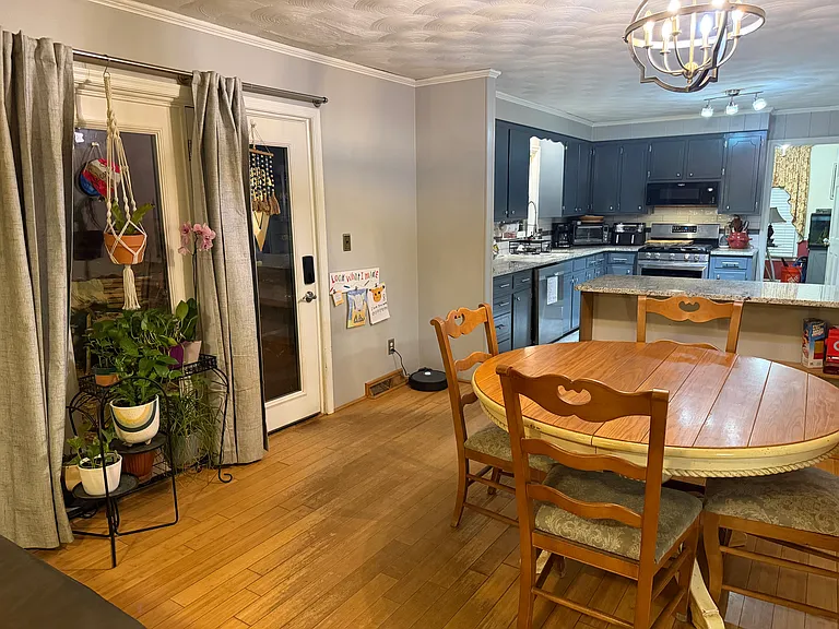 364 Hanley Cir — Photo 32