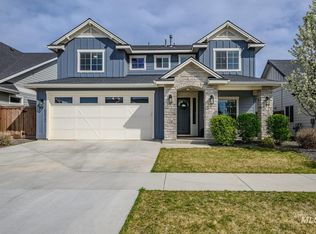 6512 N Oakstone Ave, Meridian, ID 83646