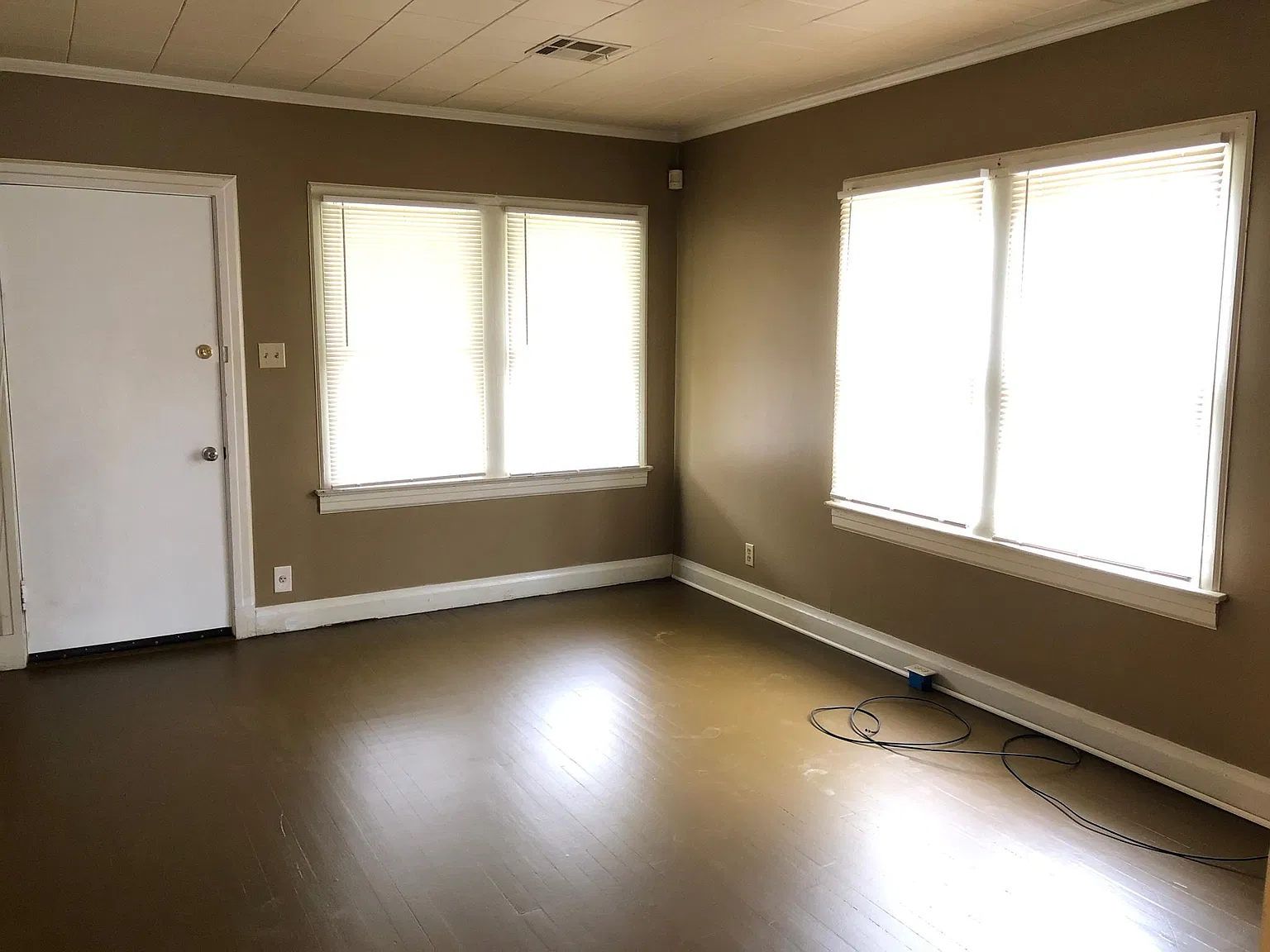 2 bed, $900 — Photo 3