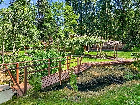 2nd image of 4028 140th Ave NE
