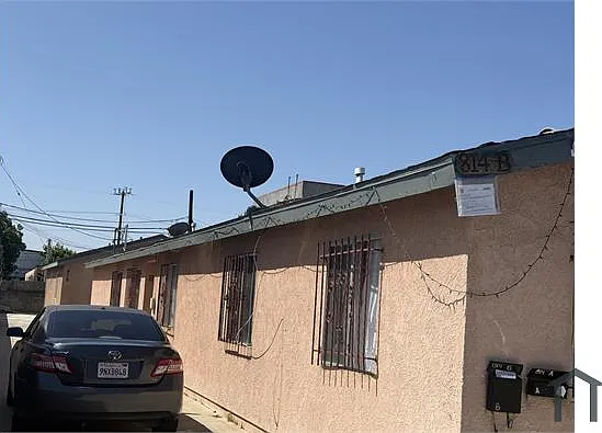 816 E 109th Pl — Photo 6