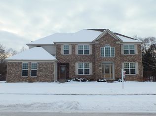 903 Oak Ridge Blvd, Elgin, IL 60120