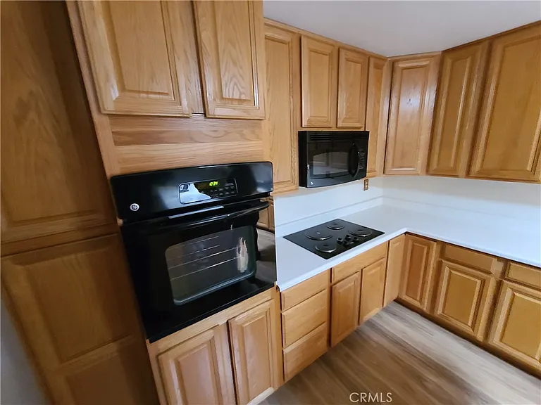 13881 Jicarilla Rd — Photo 5