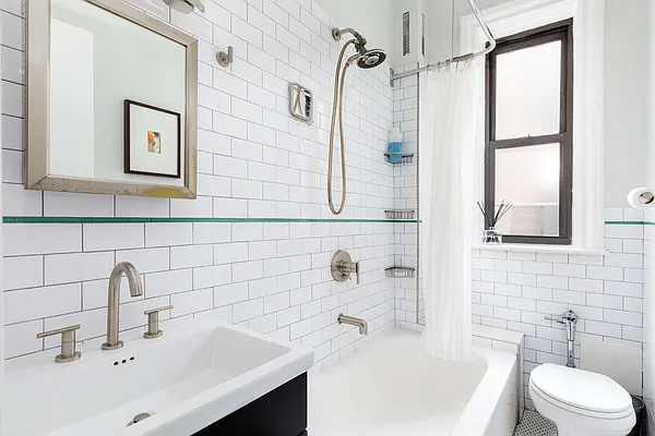 Sold by Compass | media 7