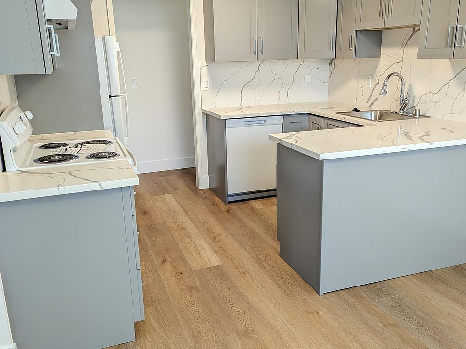 1st image of 528 Miller Ave #11
