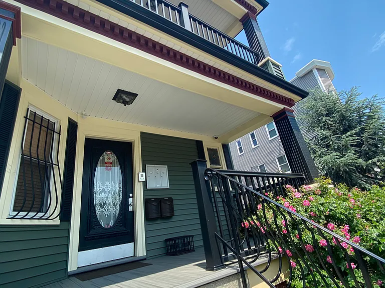 16 Crescent Ave #B — Photo 48