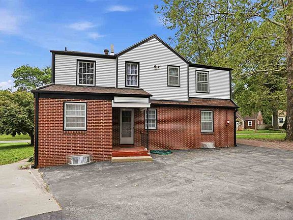 2nd image of 1119 Hyde Dr