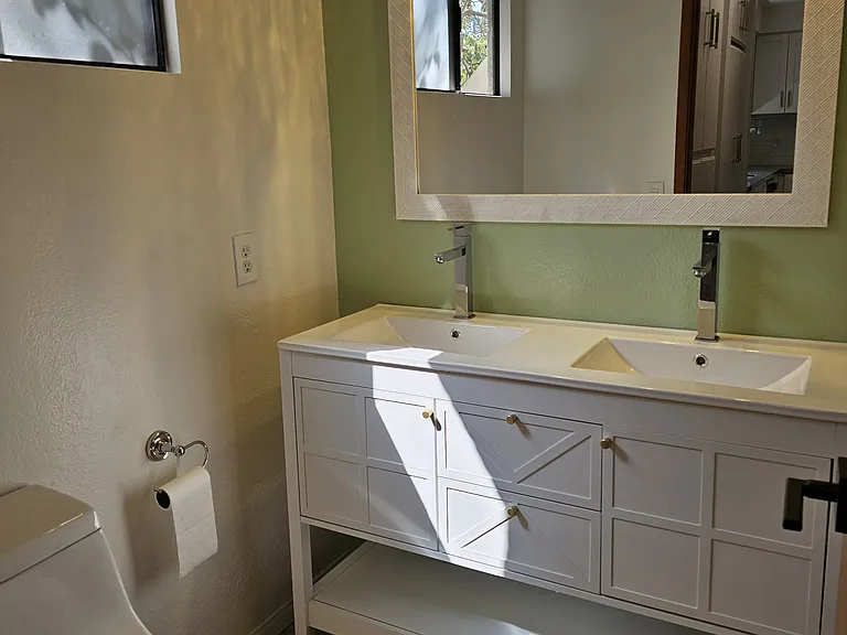 1615 Olive St #B — Photo 5