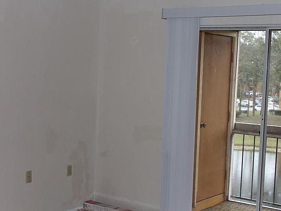 4th image of 5271 Images Cir APT 306