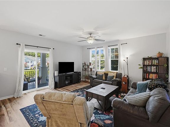 4th image of 4301 Colindale Rd APT 208
