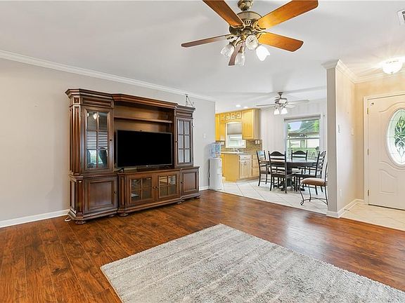 4th image of 2400 Riverland Dr