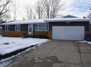 6224 Renninger Rd, Akron, OH 44319