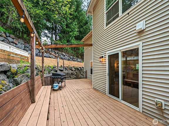 5th image of 11632 54th Drive SE