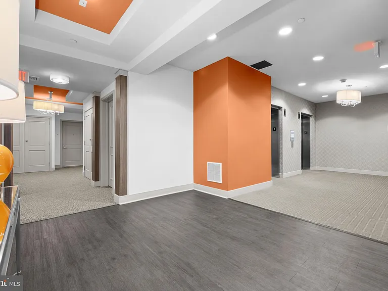 600 S 24th St #304 — Photo 25