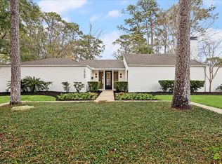 10106 Cedar Creek Dr, Houston, TX 77042