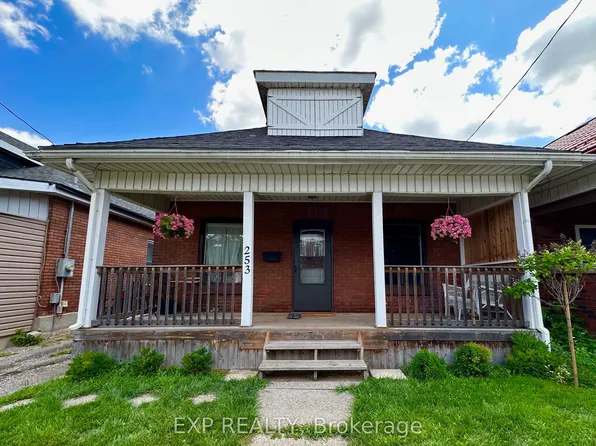 253 Murray St, Brantford, ON N3S 5S4