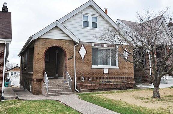 2nd image of 6270 Marmaduke Ave