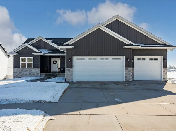 501 Heartland St, Fairfax, IA 52228