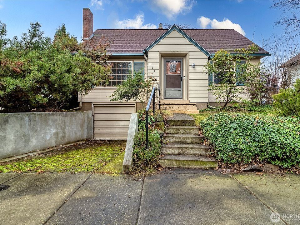 1st image of 811 Estrella Avenue