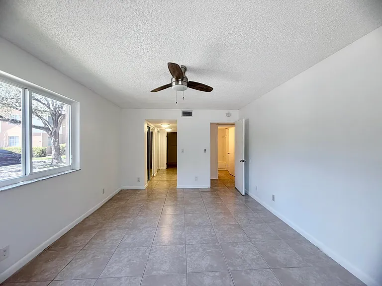 9955 Westview Dr #218 — Photo 14