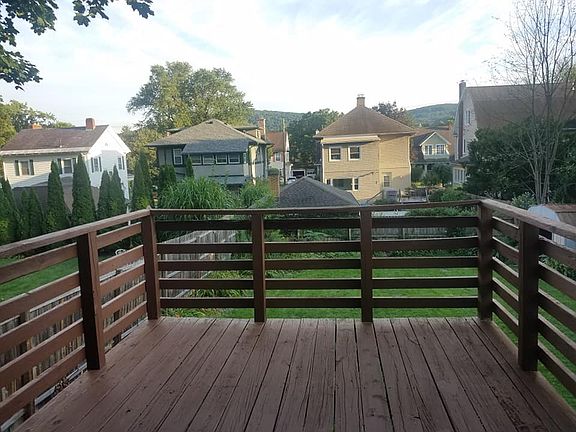 3rd image of 119 Leroy St #1L