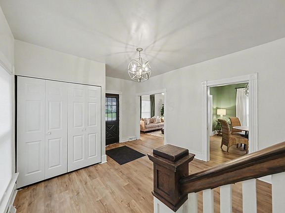 5th image of 391 Blaine Ave